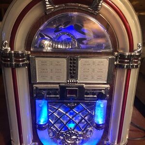 Nostalgia miniature jukebox radio